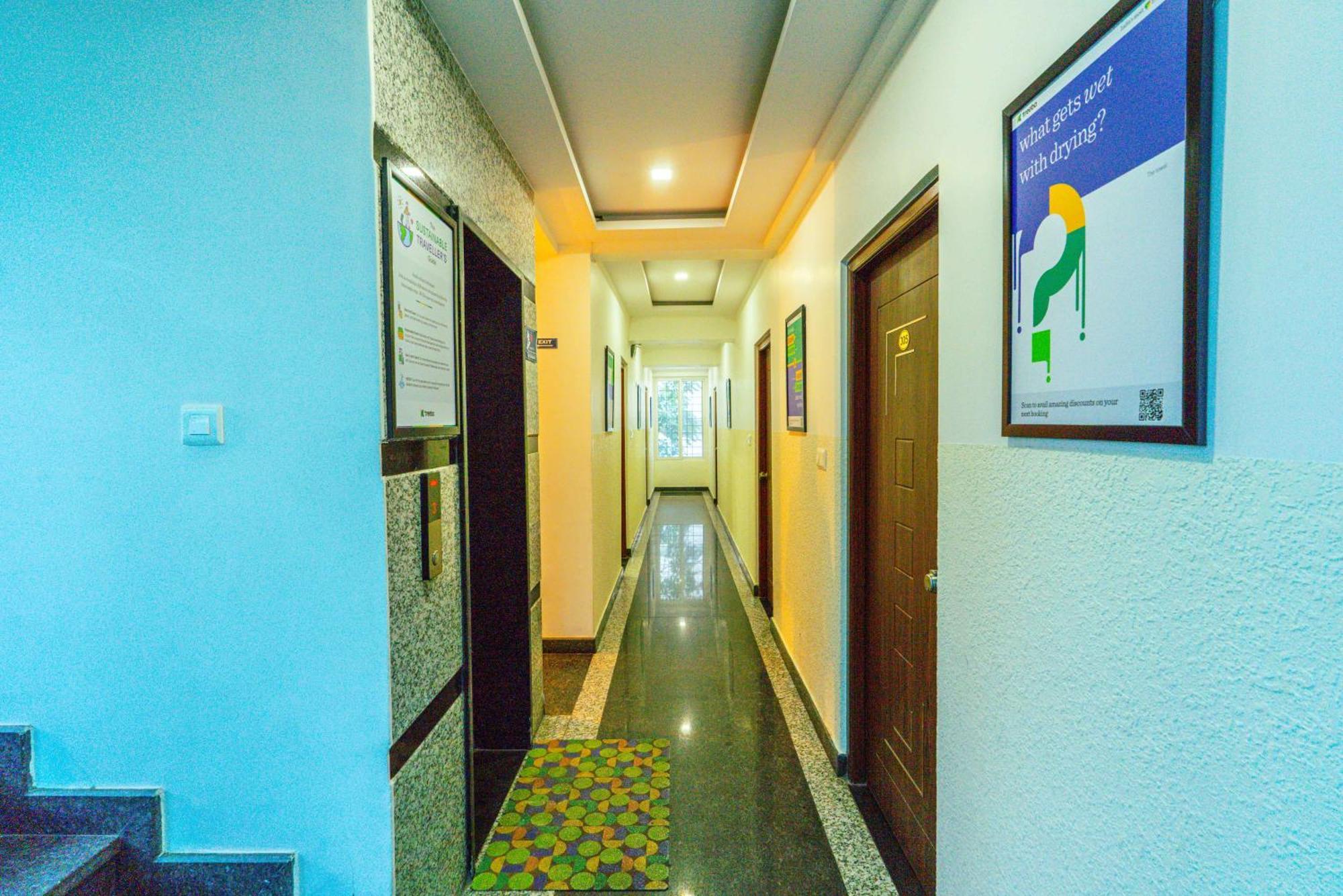 Treebo Elmas Grand Hotell Bangalore Exteriör bild