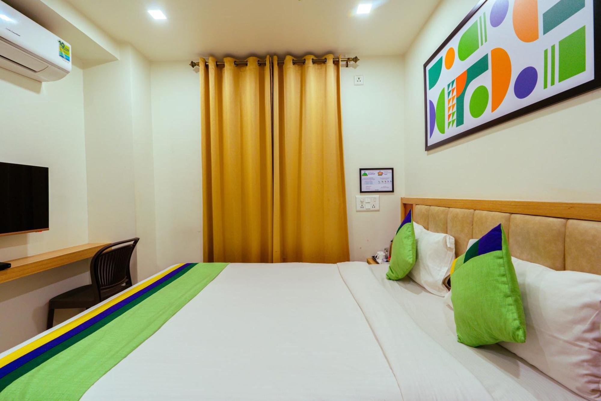 Treebo Elmas Grand Hotell Bangalore Exteriör bild